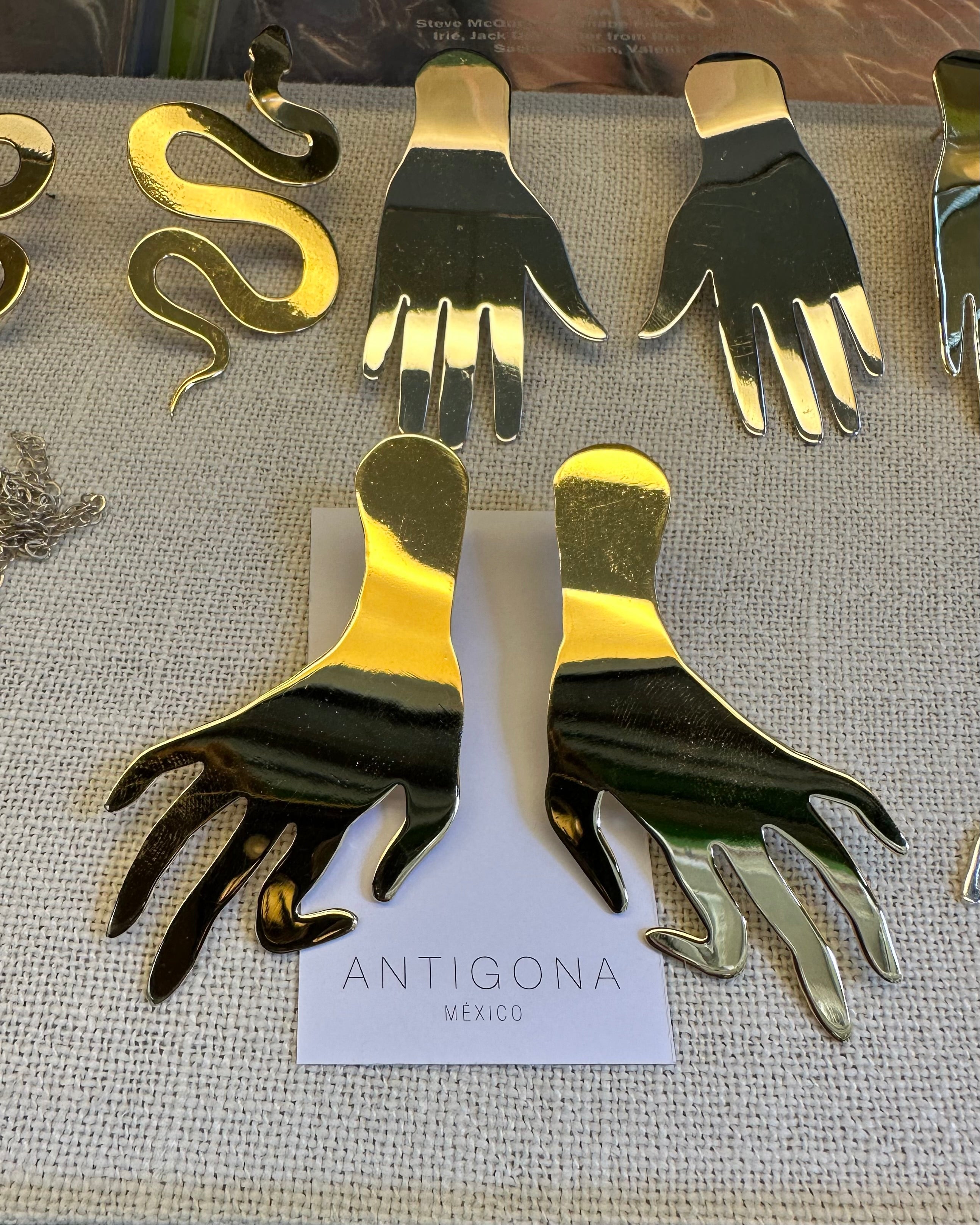 Antigona MX